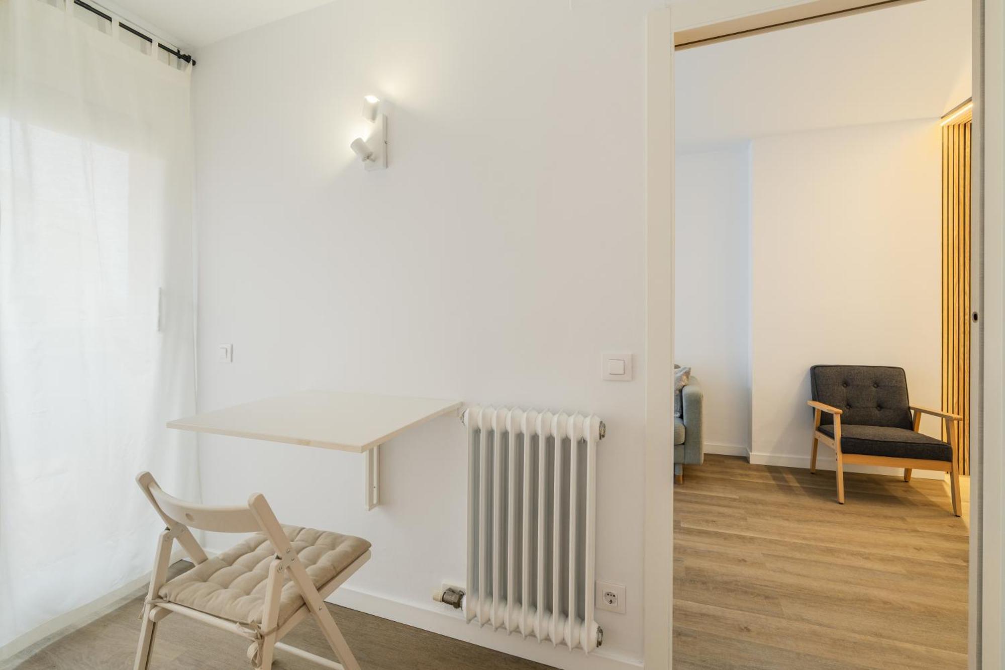 Apartamento Con Dos Grandes Terrazas En Girona Luaran gambar