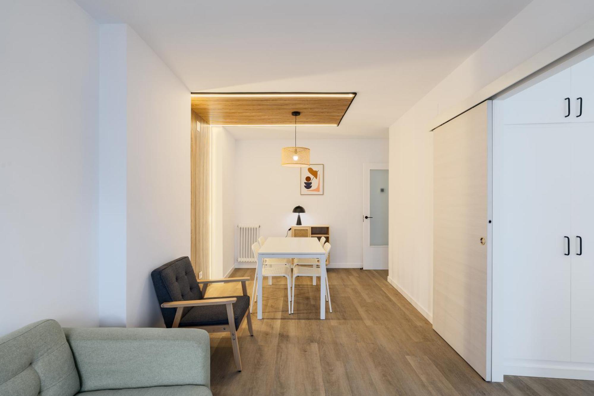 Apartamento Con Dos Grandes Terrazas En Girona Luaran gambar