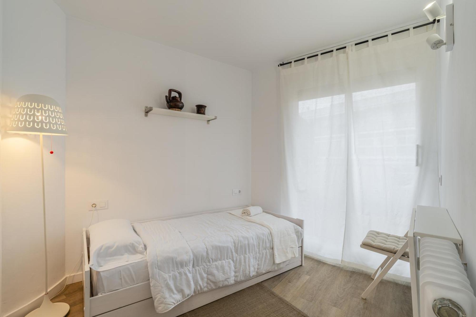 Apartamento Con Dos Grandes Terrazas En Girona Luaran gambar